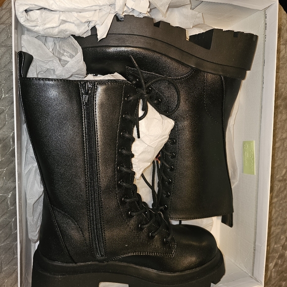 Combat boots - Picture 2 of 2